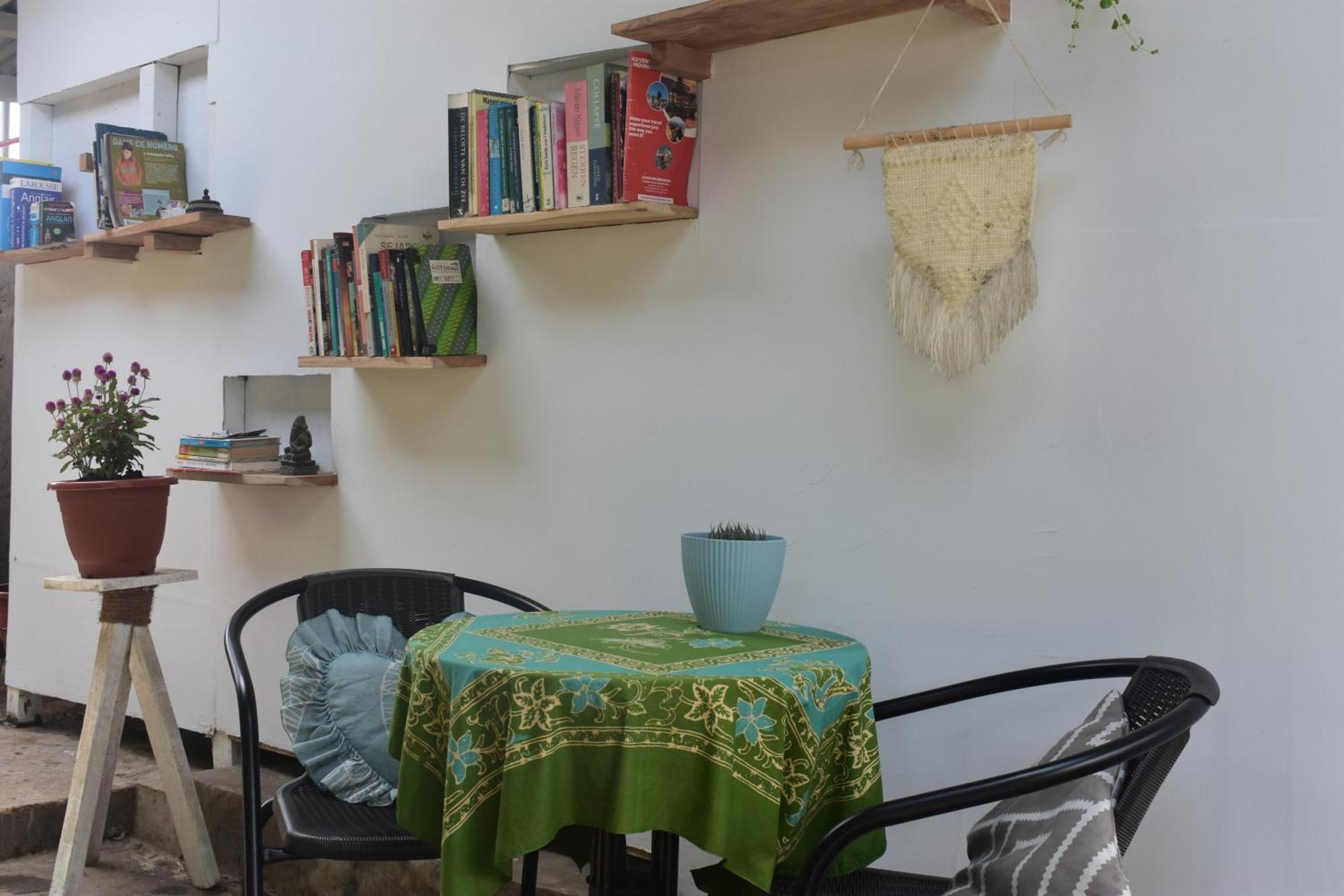 Mama'S Homestay Ruteng Exterior foto